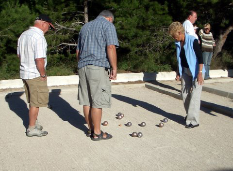 photo of petanque group