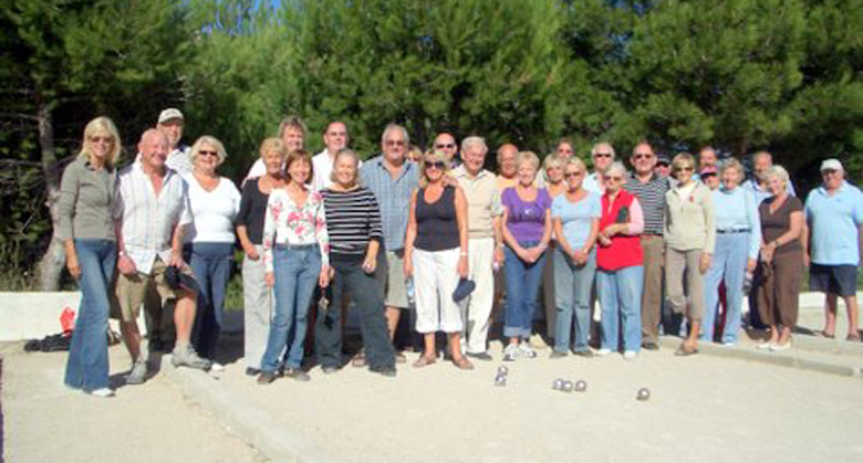 photo of petanque group