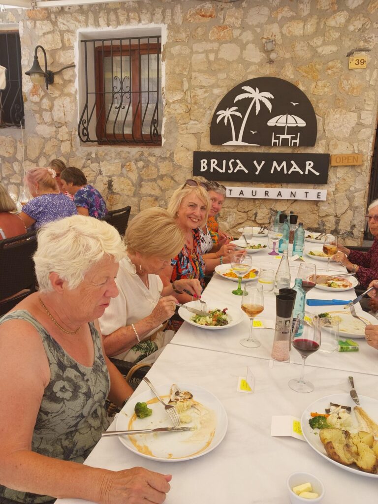 Let's do Lunch on Wednesday 27 May